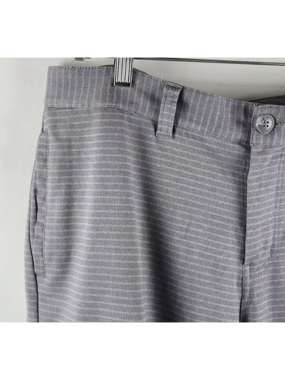 Travis Mathew Shorts Mens 34x11 Gray Striped Golf Performance Short